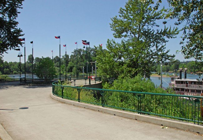 Riverfront Walking Tour