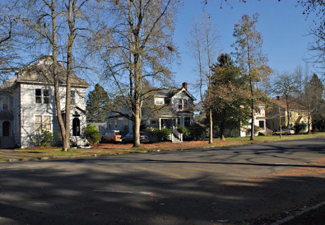 Court – Chemeketa Historic Residential District